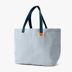 Bellroy Market Tote Plus in Pale Blue